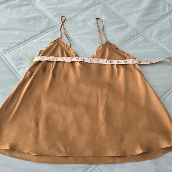 Aritzia Wilfred Cupro Silky Cami Top M Golden Tan Lace Trim Spaghetti Strap - Picture 6 of 7